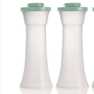 NEW(NIP) Tupperware Large Hourglass Salt and Pepper Shakers Set with Green Seals
